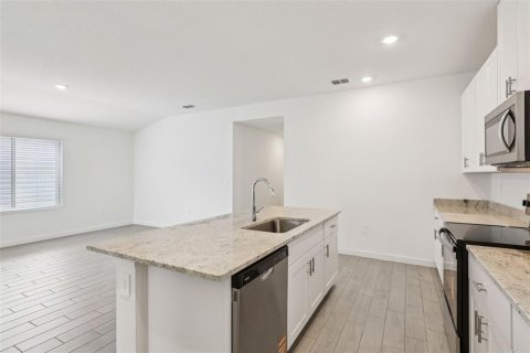 House in Palm Coast, Florida 4 bedrooms, 171.13 sq.m. № 2208476 - photo 6