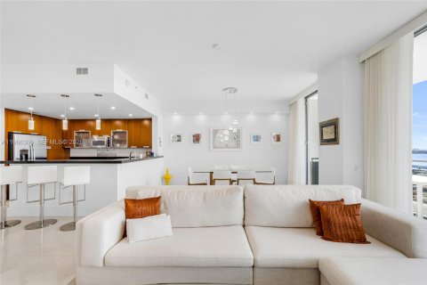 Снять в аренду кондоминиум в Норт-Бей-Виллидж, Флорида 2 спальни, 162.86м2, № 2030377 - фото 17