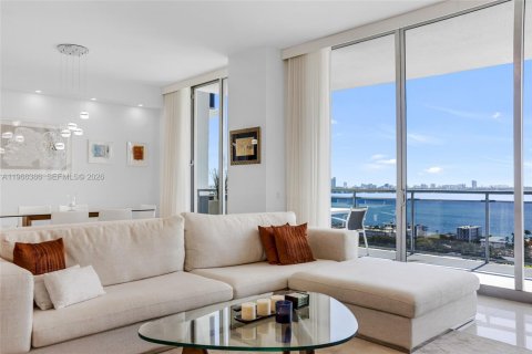 Снять в аренду кондоминиум в Норт-Бей-Виллидж, Флорида 2 спальни, 162.86м2, № 2030377 - фото 27