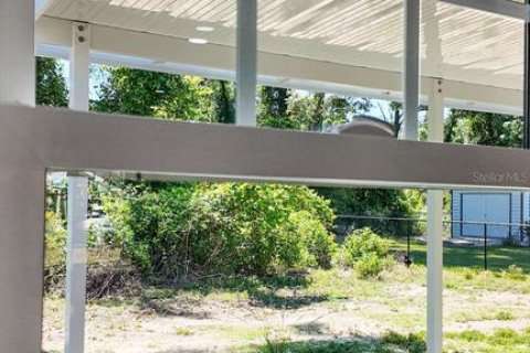 House in Trenton, Florida 3 bedrooms, 167.41 sq.m. № 2093677 - photo 11