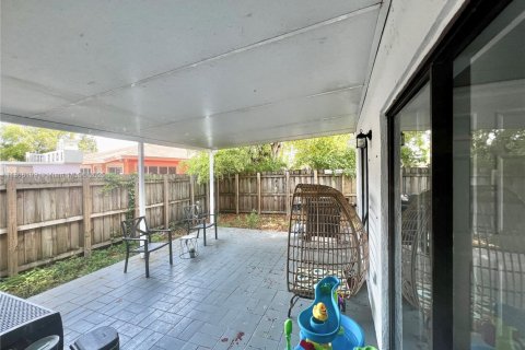 Casa en venta en Homestead, Florida, 3 dormitorios № 1748528 - foto 28