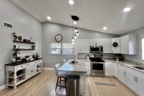 Casa en venta en Homestead, Florida, 3 dormitorios № 1748528 - foto 12