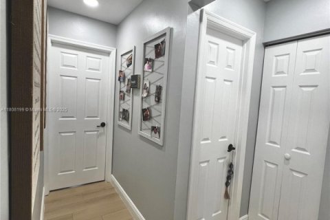 Casa en venta en Homestead, Florida, 3 dormitorios № 1748528 - foto 7