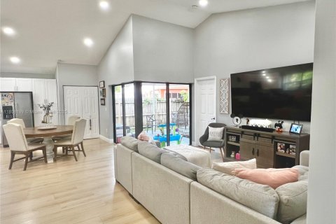 Casa en venta en Homestead, Florida, 3 dormitorios № 1748528 - foto 9