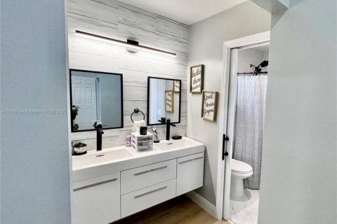 Casa en venta en Homestead, Florida, 3 dormitorios № 1748528 - foto 23
