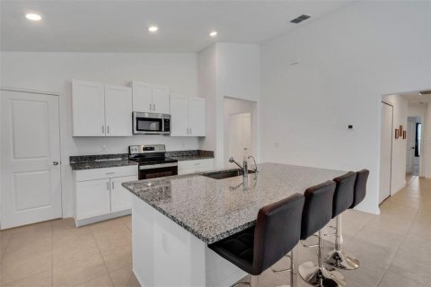 Villa ou maison à vendre à Bartow, Floride: 4 chambres, 229 m2 № 1734976 - photo 7