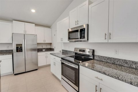 Villa ou maison à vendre à Bartow, Floride: 4 chambres, 229 m2 № 1734976 - photo 9