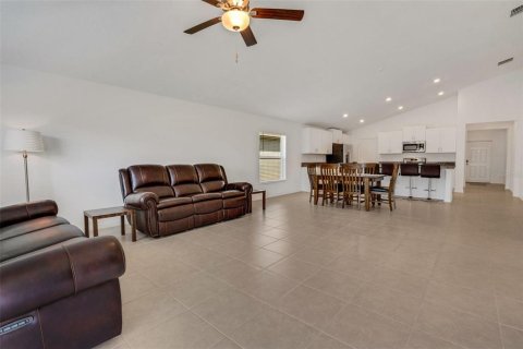 Villa ou maison à vendre à Bartow, Floride: 4 chambres, 229 m2 № 1734976 - photo 16
