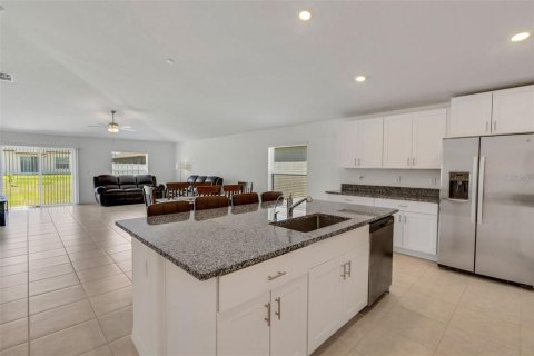 Villa ou maison à vendre à Bartow, Floride: 4 chambres, 229 m2 № 1734976 - photo 10