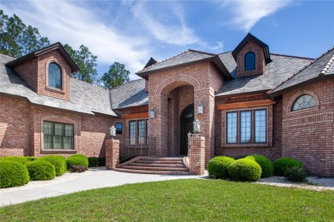 Villa ou maison à vendre à Lake City, Floride: 5 chambres, 457.17 m2 № 1909797 - photo 8