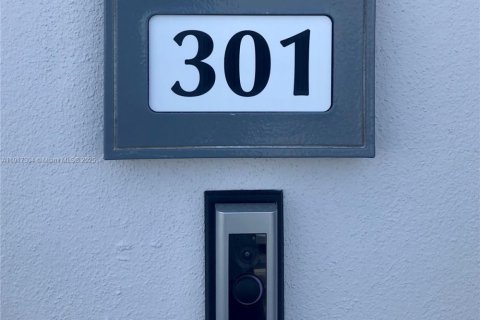 Copropriété à louer à Doral, Floride: 3 chambres № 1972526 - photo 8