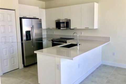 Condo à Doral, Floride, 3 chambres  № 1972526