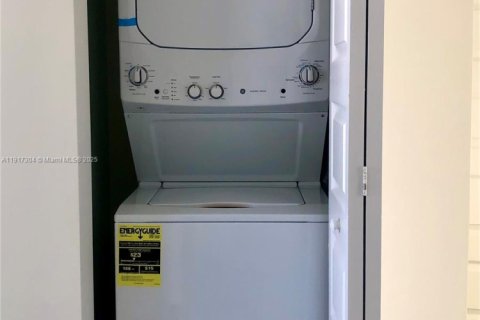 Copropriété à louer à Doral, Floride: 3 chambres № 1972526 - photo 7