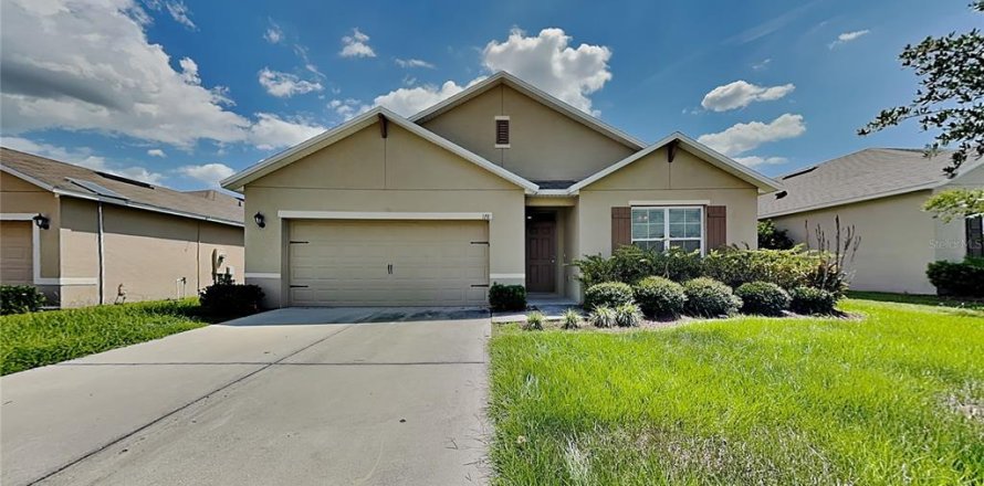 Villa ou maison à Winter Haven, Floride 4 chambres, 169.83 m2 № 2395676