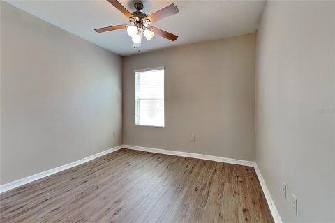 Villa ou maison à louer à Winter Haven, Floride: 4 chambres, 169.83 m2 № 2395676 - photo 11