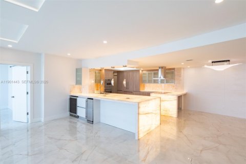 Condo in Boca Raton, Florida, 2 bedrooms  № 2053060 - photo 5