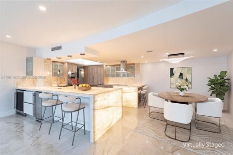 Condo in Boca Raton, Florida, 2 bedrooms  № 2053060 - photo 9