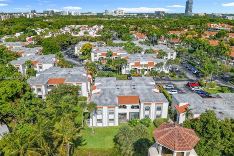 Condominio en alquiler en Aventura, Florida, 2 dormitorios, 116.22 m2 № 1895444 - foto 8