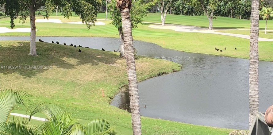 Кондоминиум с 3 спальнями в Авентура, Флорида № 2023938