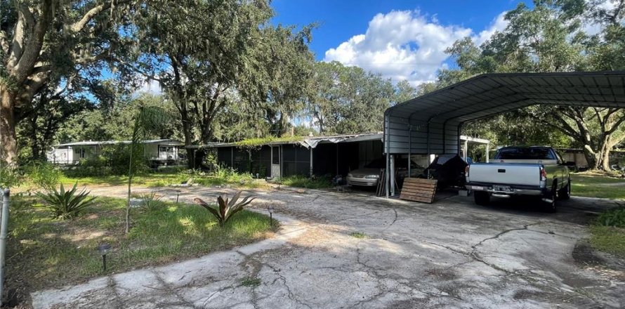 Immobilier commercial à Lakeland, Floride 7 chambres, 264.96 m2 № 2434602