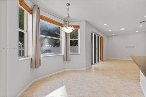 House in Wellington, Florida 3 bedrooms, 239.04 sq.m. № 1482948 - photo 13