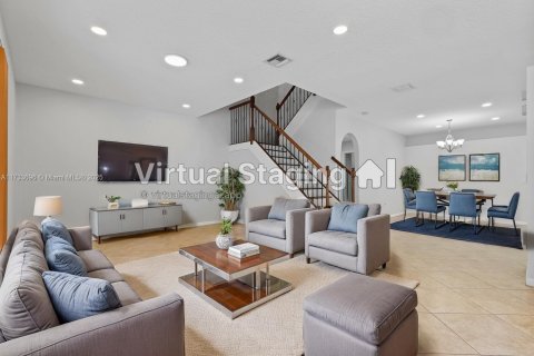 House in Wellington, Florida 3 bedrooms, 239.04 sq.m. № 1482948 - photo 9