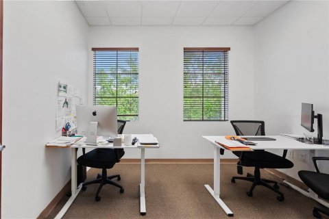 Commercial property in Orlando, Florida 73.58 sq.m. № 1617824 - photo 2