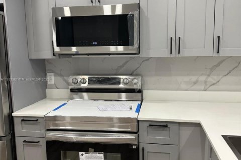 Condominio en alquiler en Fort Myers, Florida, 2 dormitorios № 2054234 - foto 5