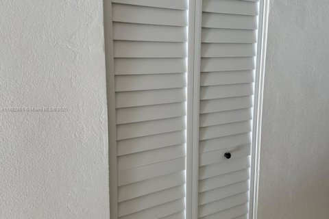 Condominio en alquiler en Fort Myers, Florida, 2 dormitorios № 2054234 - foto 20