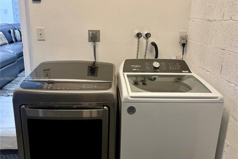 Купить виллу или дом в Майами, Флорида 4 спальни, 203.73м2, № 1995605 - фото 25