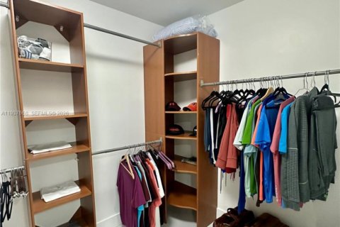 Купить виллу или дом в Майами, Флорида 4 спальни, 203.73м2, № 1995605 - фото 19