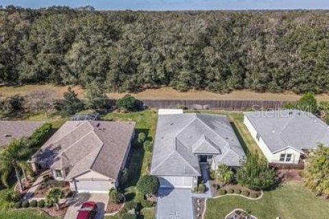House in Summerfield, Florida 3 bedrooms, 160.07 sq.m. № 1601938 - photo 1