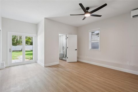 Immobilier commercial à vendre à Orlando, Floride: 4 chambres, 167.6 m2 № 2206789 - photo 8