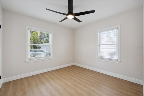 Immobilier commercial à vendre à Orlando, Floride: 4 chambres, 167.6 m2 № 2206789 - photo 14