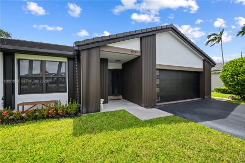 Villa ou maison à vendre à Davie, Floride: 3 chambres, 173.73 m2 № 2181161 - photo 4