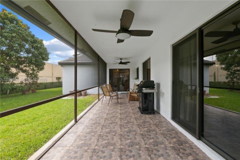Villa ou maison à vendre à Davie, Floride: 3 chambres, 173.73 m2 № 2181161 - photo 25