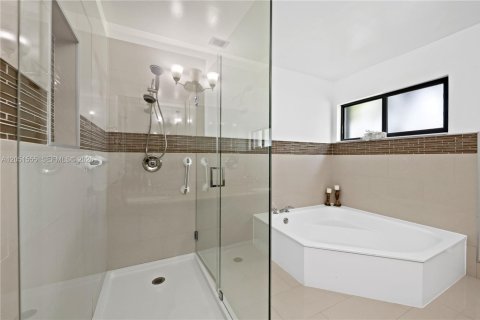 Villa ou maison à vendre à Davie, Floride: 3 chambres, 173.73 m2 № 2181161 - photo 18