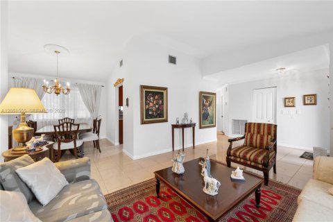 Villa ou maison à vendre à Davie, Floride: 3 chambres, 173.73 m2 № 2181161 - photo 6