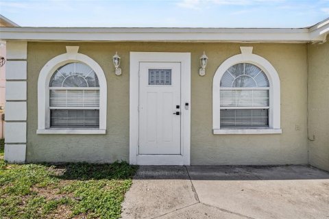 Villa ou maison à vendre à Tampa, Floride: 3 chambres, 139.63 m2 № 1721472 - photo 3