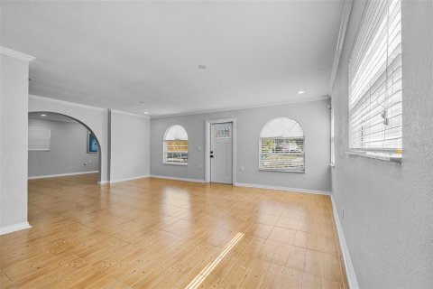 Villa ou maison à vendre à Tampa, Floride: 3 chambres, 139.63 m2 № 1721472 - photo 6