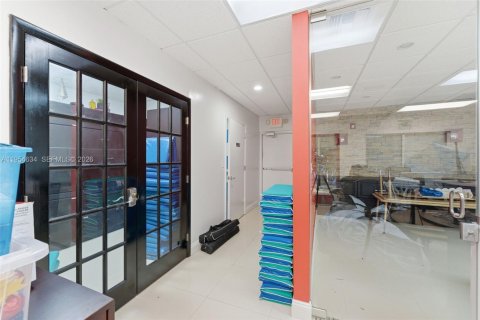 Immobilier commercial à vendre à Hialeah, Floride № 2078263 - photo 27