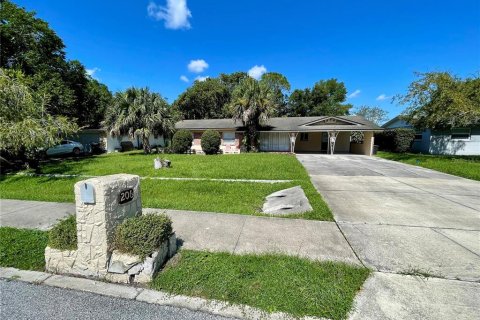 Villa ou maison à louer à Altamonte Springs, Floride: 3 chambres, 138.98 m2 № 1910560 - photo 3
