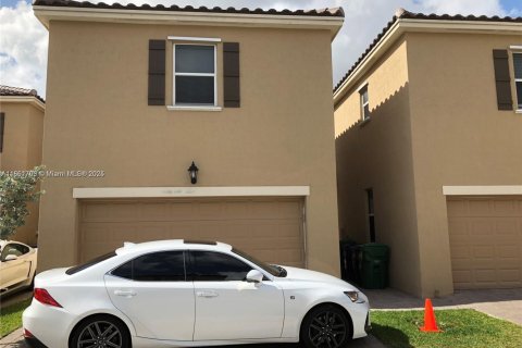Adosado en alquiler en Miami, Florida, 4 dormitorios, 214.79 m2 № 1871315 - foto 13