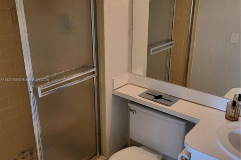 Condo in Davie, Florida, 2 bedrooms  № 1790162 - photo 17