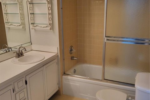 Condo in Davie, Florida, 2 bedrooms  № 1790162 - photo 14