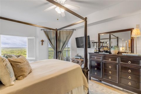 Condo in New Smyrna Beach, Florida, 2 bedrooms № 2210885 - photo 20