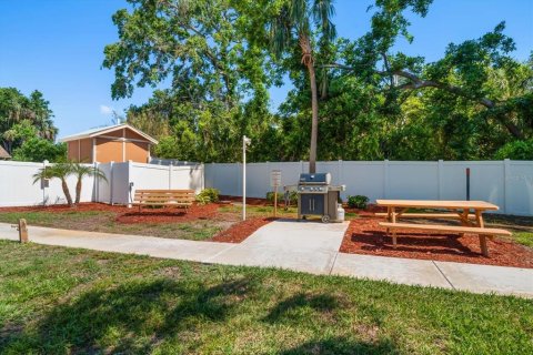 Condominio en venta en Largo, Florida, 1 dormitorio, 69.4 m2 № 1740414 - foto 24
