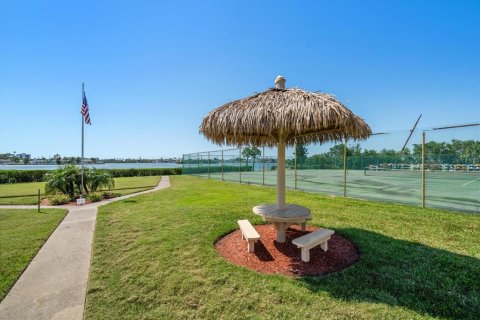 Condominio en venta en Largo, Florida, 1 dormitorio, 69.4 m2 № 1740414 - foto 25