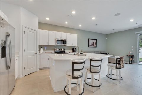 Townhouse in Kissimmee, Florida 3 bedrooms, 144.46 sq.m. № 1670837 - photo 10
