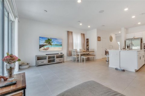 Townhouse in Kissimmee, Florida 3 bedrooms, 144.46 sq.m. № 1670837 - photo 21